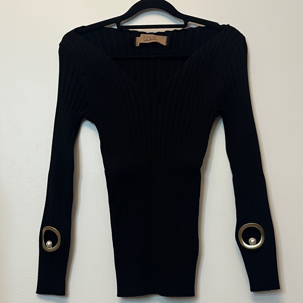 V-Neck Ribbed Black Sweater with Decorative Sleeve Rings